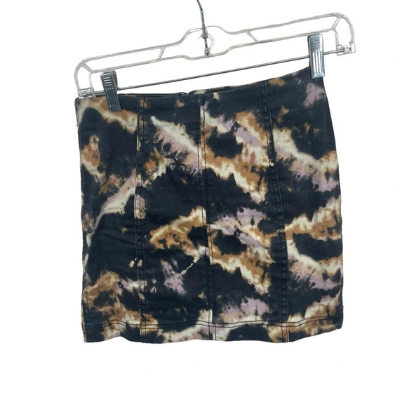 Free people Midnight bleach dyed denim mini skirt women’s size 0 - Picture 3 of 9